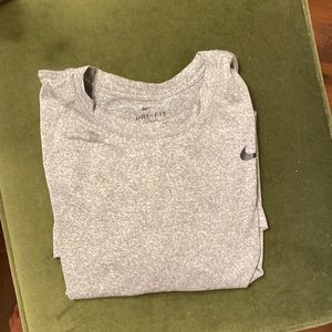 Nike dri fit men’s tee